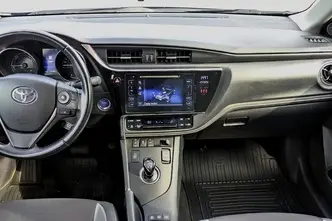 Toyota Auris, 1.8, 73 kW, hybrid, automatic, front-wheel drive