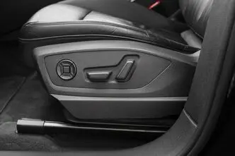 Audi e-tron, 230 kW, elekter, automaat, nelikvedu