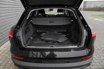Audi e-tron, 230 kW, elekter, automaat, nelikvedu
