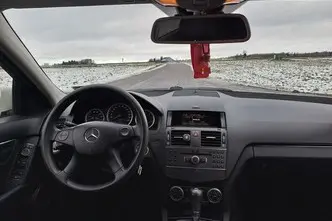Mercedes-Benz C 180, 2.1, 88 kW, dyzelinas, automatinė, galiniai varomieji ratai