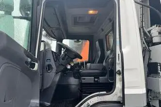 Scania P, 238 kW, dīzelis, automātiskā