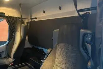 Mercedes-Benz Antos 2543 6x2*4, 315 kW, dīzelis, automātiskā