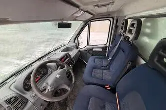 Peugeot 350L 2.8HDI, 107 kW, dīzelis, manuālā