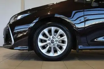 Toyota Corolla, 1.6, 97 kW, bensiin, automaat, esivedu