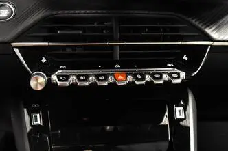 Peugeot 2008, automatic, front-wheel drive