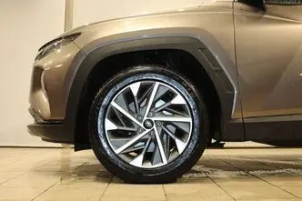 Hyundai Tucson, 1.6, 110.1 kW, petrol, manual, front-wheel drive