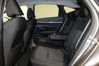 Hyundai Tucson, 1.6, 110.1 kW, petrol, manual, front-wheel drive