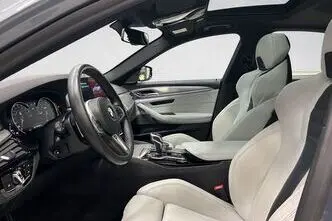 BMW M5, 4.4, 441 kW, benzīns, automātiskā, pilnpiedziņa