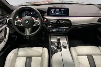 BMW M5, 4.4, 441 kW, benzīns, automātiskā, pilnpiedziņa