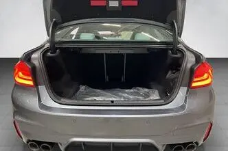 BMW M5, 4.4, 441 kW, benzīns, automātiskā, pilnpiedziņa
