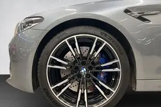 BMW M5, 4.4, 441 kW, benzīns, automātiskā, pilnpiedziņa