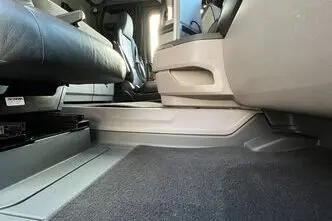 Scania R410, 12.7, 302 kW, дизель, автомат, задний привод