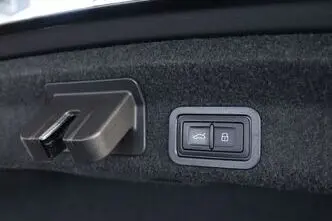 Audi A6, 2.0, 195 kW, uzlādējams hibrīds, automātiskā, pilnpiedziņa