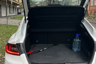 Renault Arkana, 1.3, 103 kW, гибрид, автомат, передний привод