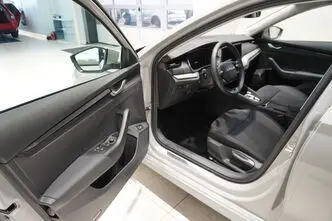 Škoda Octavia, 1.5, 110 kW, hybrid, automatic, front-wheel drive