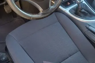 BMW 118, 2.0, 100 kW, dīzelis, manuālā, aizmugurējā piedziņa