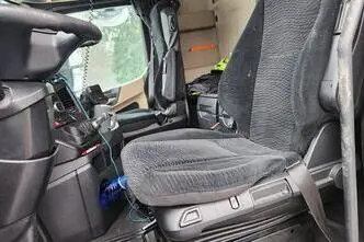 Mercedes-Benz Actros, 10.7, 265 kW, diisel, tagavedu