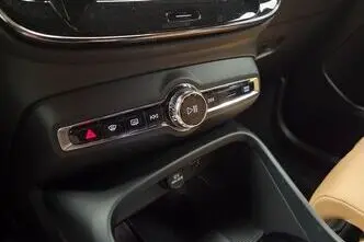 Volvo XC40, 2.0, 145 kW, hübriid, automaat, nelikvedu