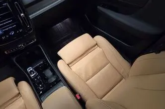 Volvo XC40, 2.0, 145 kW, hübriid, automaat, nelikvedu