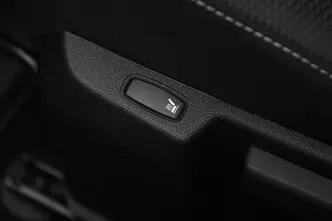 Dacia Duster, 1.6, 84 kW, bensiin, manuaal, esivedu