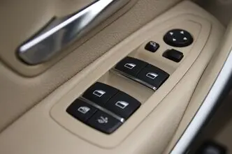 BMW 318, 2.0, 100 kW, dīzelis, automātiskā, aizmugurējā piedziņa