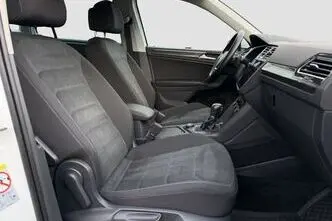 Volkswagen Tiguan, 2.0, 132 kW, benzīns, automātiskā, pilnpiedziņa