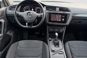 Volkswagen Tiguan, 2.0, 132 kW, benzīns, automātiskā, pilnpiedziņa