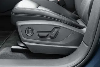 Audi e-tron, 300 kW, elekter, automaat, nelikvedu