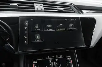 Audi e-tron, 300 kW, elekter, automaat, nelikvedu