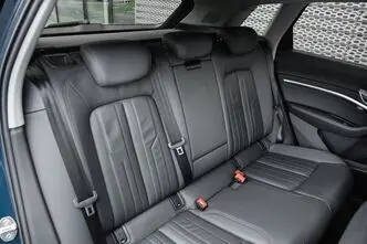 Audi e-tron, 300 kW, elekter, automaat, nelikvedu