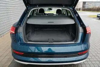 Audi e-tron, 300 kW, elekter, automaat, nelikvedu