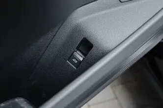 Audi e-tron, 300 kW, elekter, automaat, nelikvedu