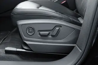 Audi e-tron, 300 kW, elekter, automaat, nelikvedu