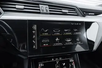 Audi e-tron, 300 kW, elekter, automaat, nelikvedu