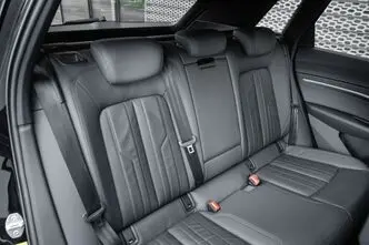 Audi e-tron, 300 kW, elekter, automaat, nelikvedu