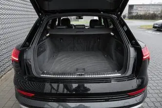 Audi e-tron, 300 kW, elekter, automaat, nelikvedu