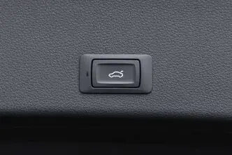 Audi e-tron, 300 kW, elekter, automaat, nelikvedu