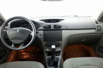 Renault Laguna, 1.8, 85 kW, bensiin, automaat, esivedu
