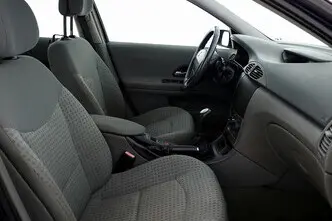 Renault Laguna, 1.8, 85 kW, bensiin, automaat, esivedu