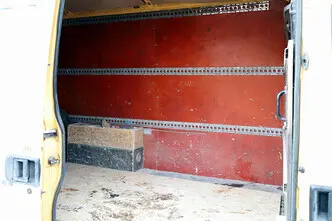 Iveco Daily, 3.0, 130 kW, diisel, manuaal, tagavedu