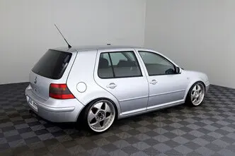 Volkswagen Golf, 2.0, 85 kW, bensiin, manuaal, esivedu