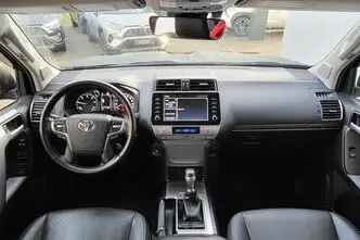 Toyota Land Cruiser, 2.8, 150 kW, dyzelinas, automatinė, visų varomųjų ratų pavara