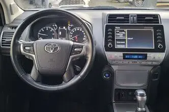 Toyota Land Cruiser, 2.8, 150 kW, dyzelinas, automatinė, visų varomųjų ratų pavara