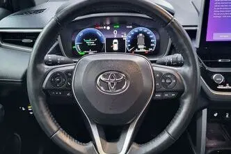Toyota Corolla, 1.8, 72 kW, hibrīds, automātiskā, priekšējā piedziņa