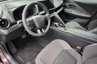 Toyota C-HR, 1.8, 72 kW, hibrīds, automātiskā, priekšējā piedziņa