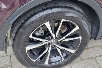 Toyota C-HR, 1.8, 72 kW, hibrīds, automātiskā, priekšējā piedziņa