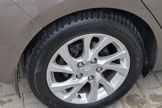 Toyota Auris, 1.8, 73 kW, hibrīds, automātiskā, priekšējā piedziņa