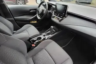 Toyota Corolla, 1.8, 72 kW, hibrīds, automātiskā, priekšējā piedziņa