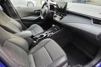 Toyota Corolla, 1.8, 72 kW, hibrīds, automātiskā, priekšējā piedziņa