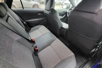 Toyota Corolla, 1.8, 72 kW, hibrīds, automātiskā, priekšējā piedziņa